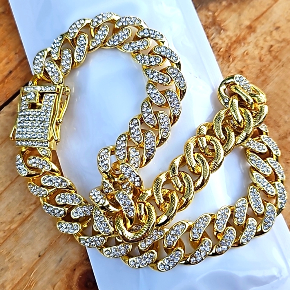 NEW!💎Pet Collar!! Bling Bling For       Fur Baby!